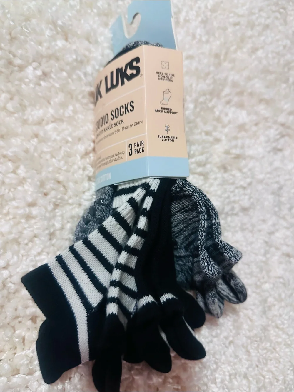 Muk Luks✨🖤🤍Black & White Ankle Sock 3-Pack